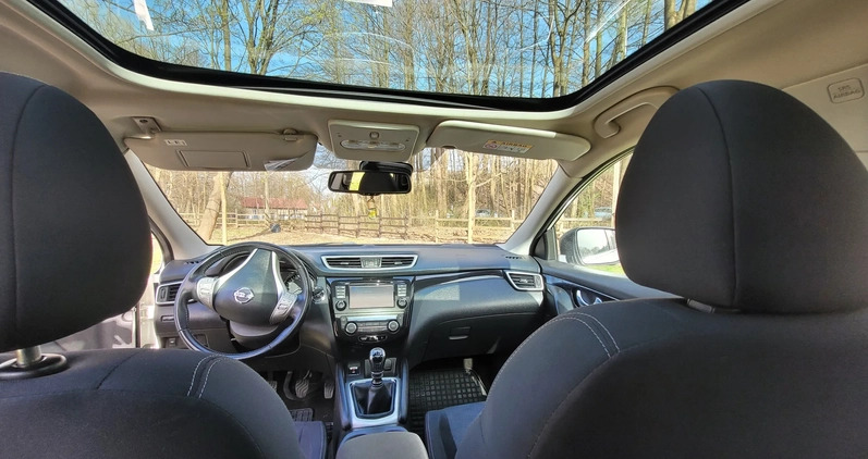 Nissan Qashqai cena 56700 przebieg: 175000, rok produkcji 2016 z Raciąż małe 92
